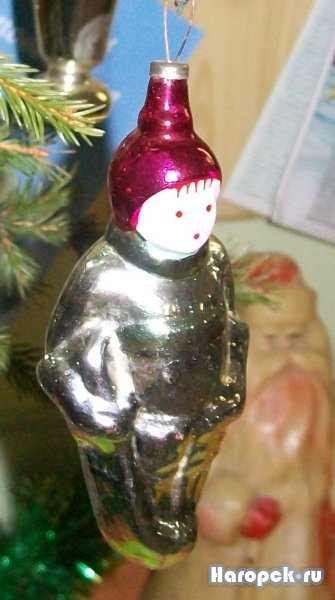 Старинные елочные украшения
